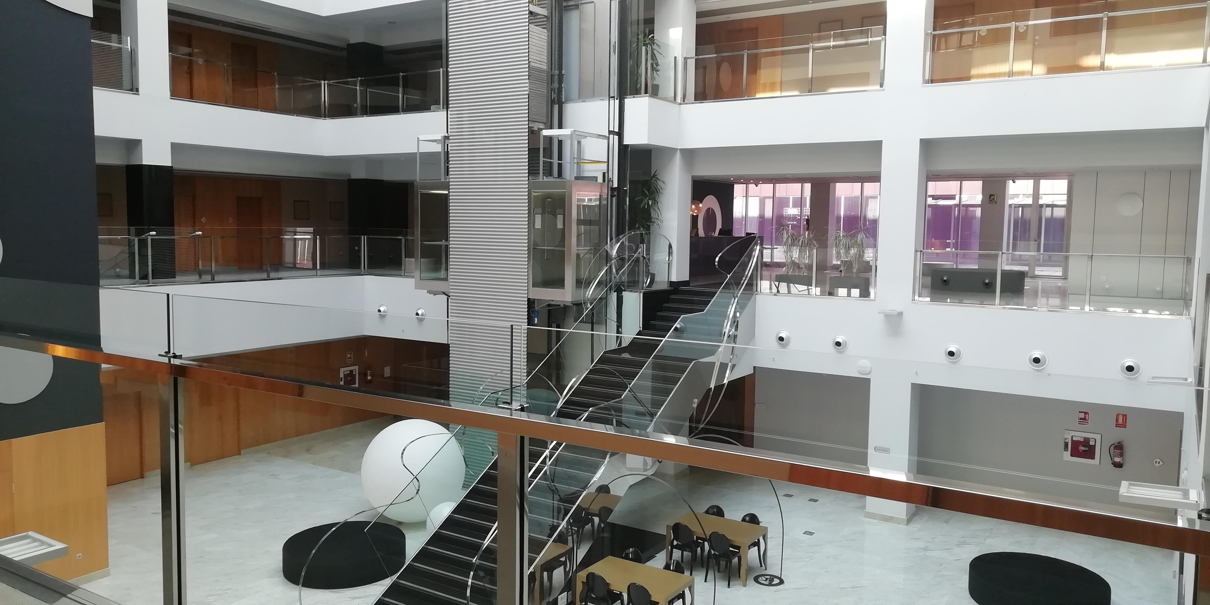 Hotel Ciudad De Ponferrada, Ascend Hotel Collection 外观 照片