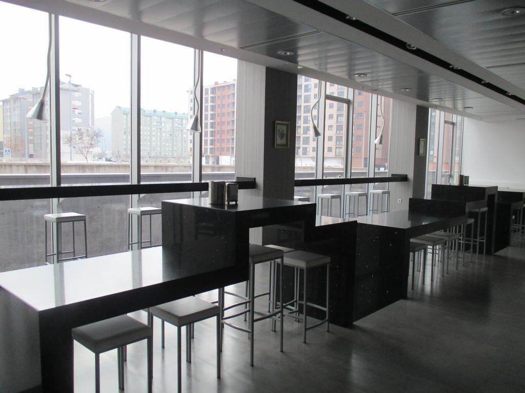 Hotel Ciudad De Ponferrada, Ascend Hotel Collection 外观 照片