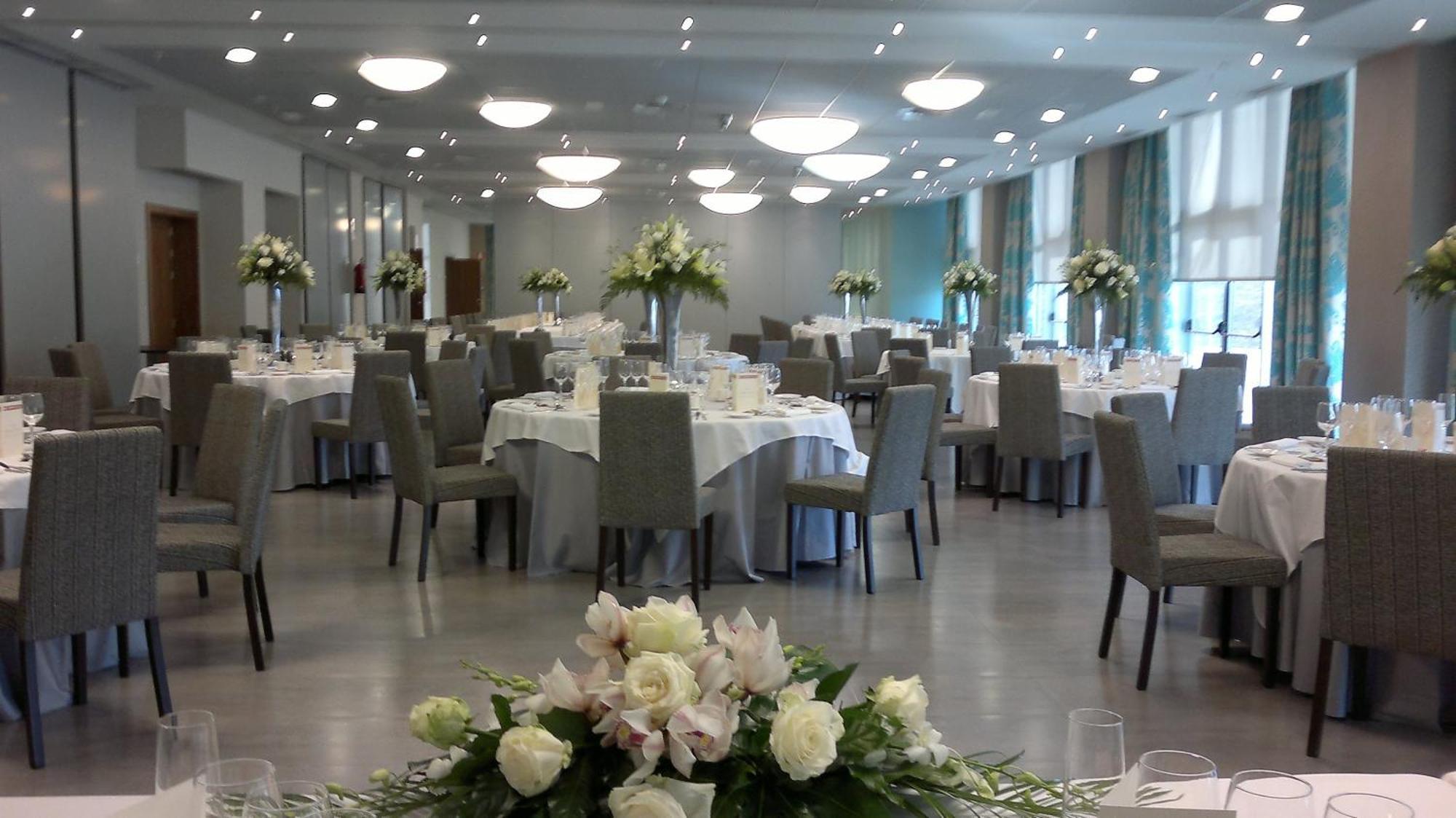 Hotel Ciudad De Ponferrada, Ascend Hotel Collection 外观 照片