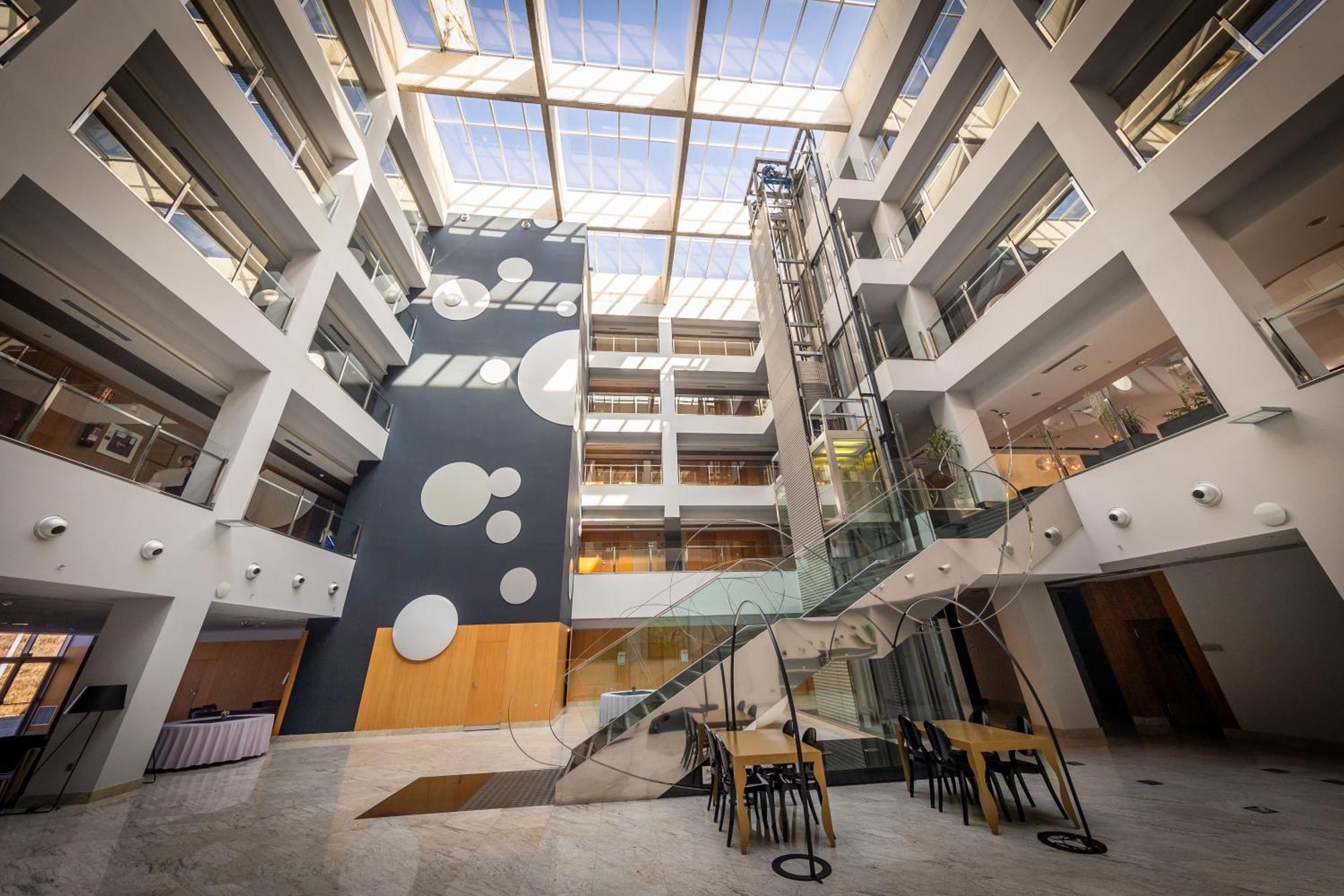 Hotel Ciudad De Ponferrada, Ascend Hotel Collection 外观 照片
