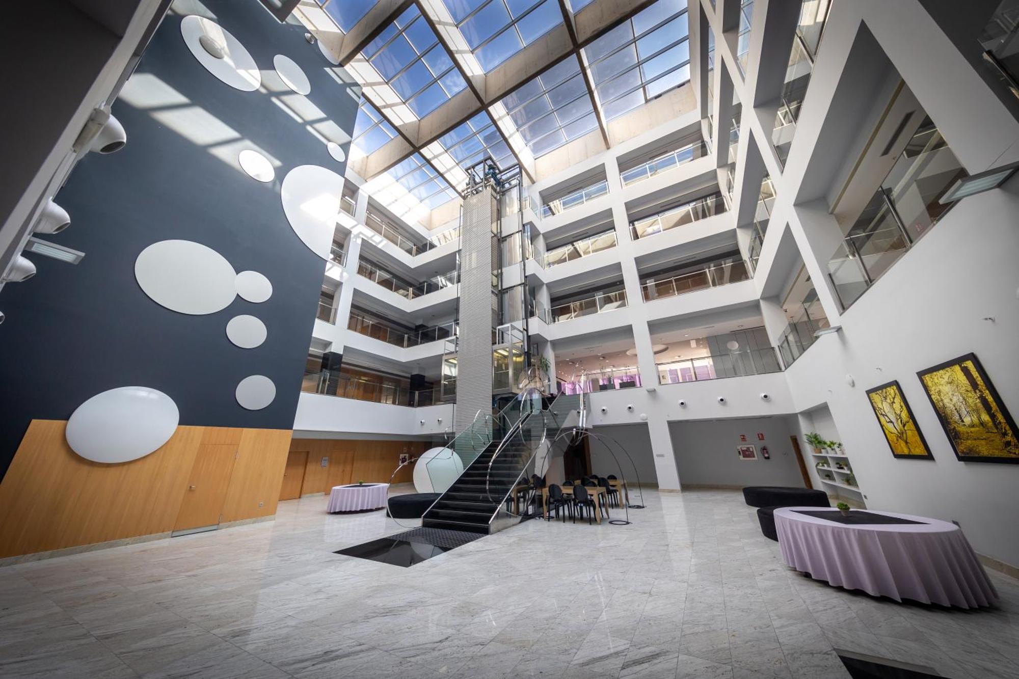 Hotel Ciudad De Ponferrada, Ascend Hotel Collection 外观 照片