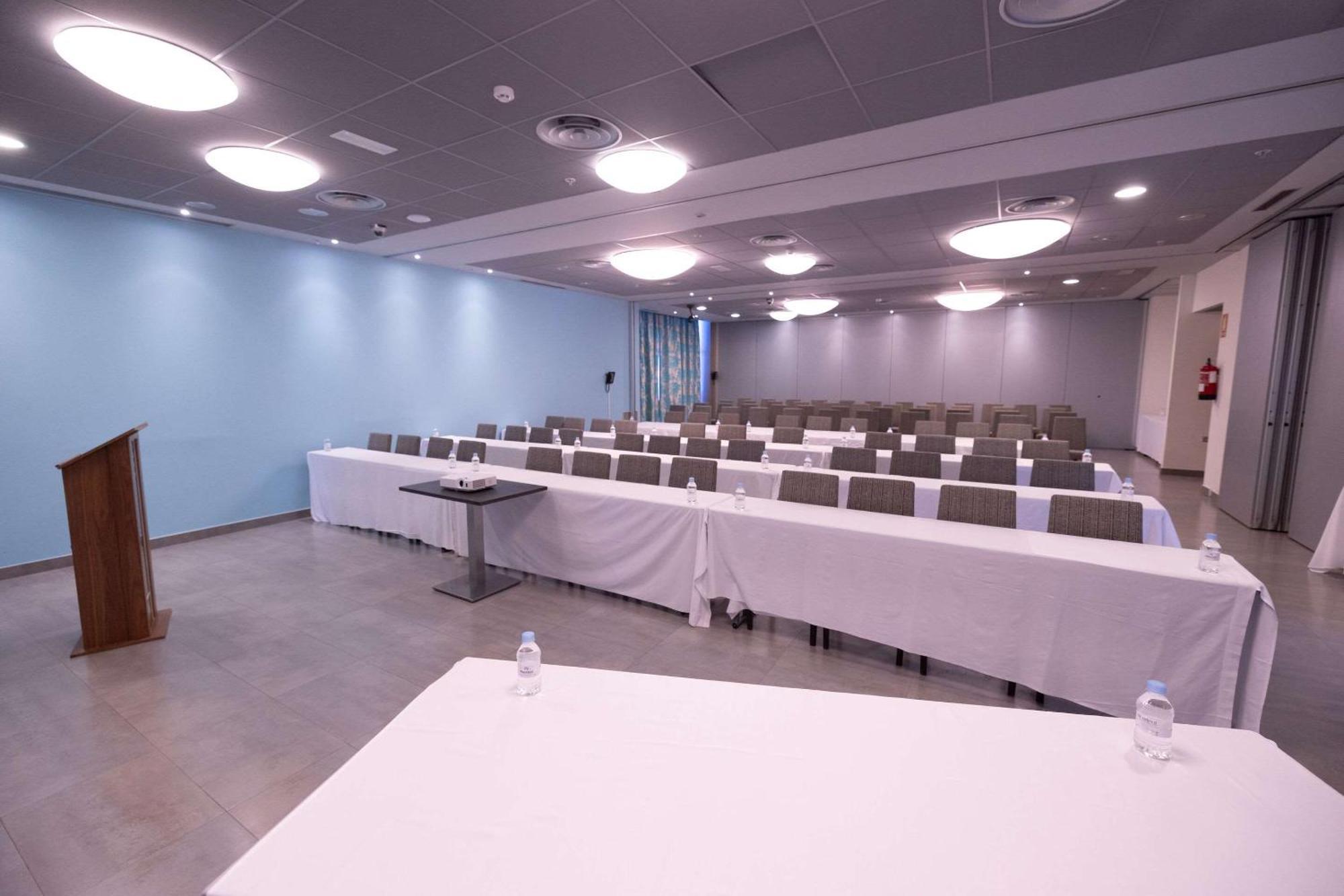 Hotel Ciudad De Ponferrada, Ascend Hotel Collection 外观 照片